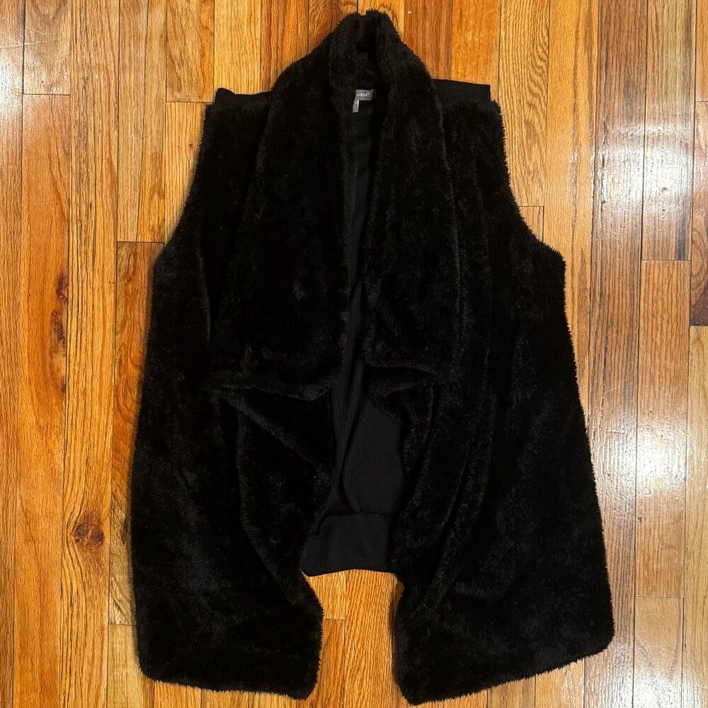 Peace & Pearls Women's Faux Fur Black Vest Size Small